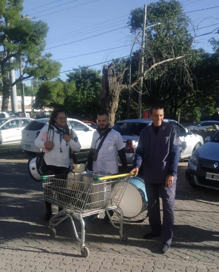 Como parte del reclamo, en el Hospital Rawon sólo habrá guardias mínimas.
