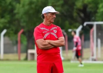 Pedro Troglio dejó de ser el entrenador de Instituto