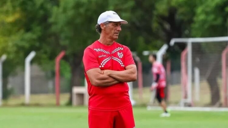 Pedro Troglio no es más director técnico de Instituto.