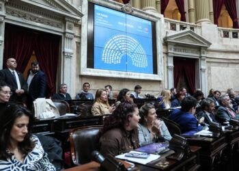 La presencia de los cordobeses y tres radicales permitió armar el quórum