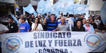 Luz y Fuerza llamó a sostener el reclamo judicial contra la conversión en sociedad anónima