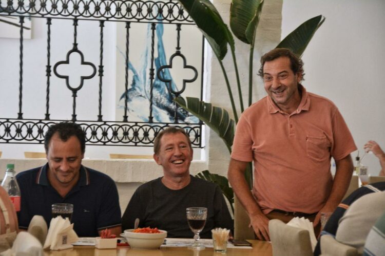 Los radicales Dante Rossi (al centro) y Juan Jure.