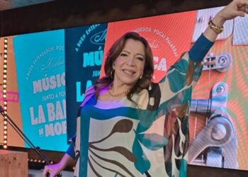 Conmoción en Telefé: adiós a Lizy Tagliani, la conductora de «La peña de morfi»