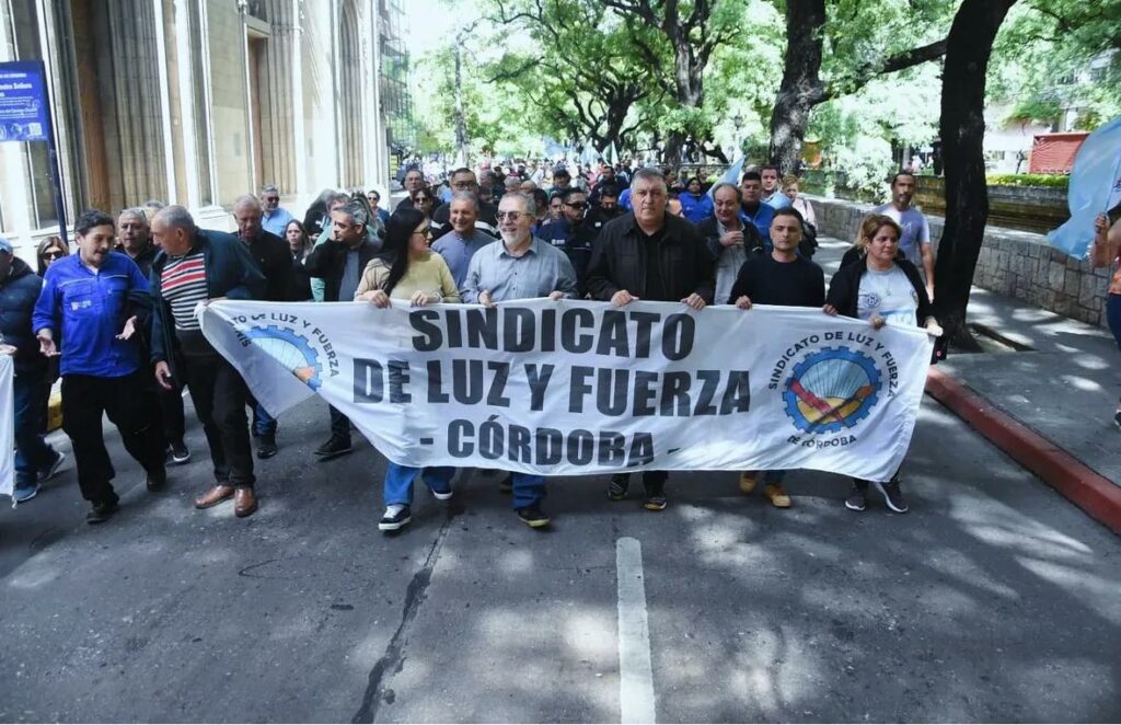 Luz y Fuerza Córdoba inició un plan de lucha en rechazo a la conversión de Epec