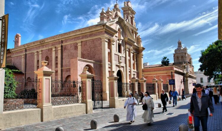 El fin de semana de Pascua llega con una amplia agenda de actividades para toda la familia.