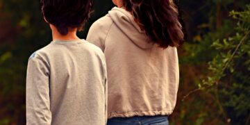 Una niña será dada en adopción, pero su hermano no avanzará en el proceso