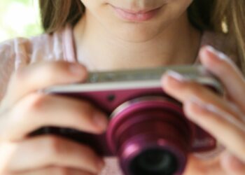 Abren la búsqueda de familia adoptiva para una adolescente de 15 años