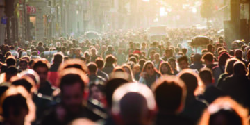 Entre el desgaste social y las tensiones políticas