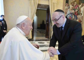 «El gran legado» de Francisco es mostrar que las religiones «deben trabajar en conjunto»