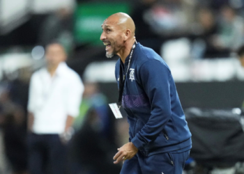 El “Cholo” estaría al frente del plantel hasta la finalización del Torneo Apertura