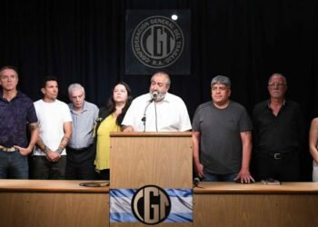 La CGT llevó a la Justicia el decreto que restringe el derecho a huelga