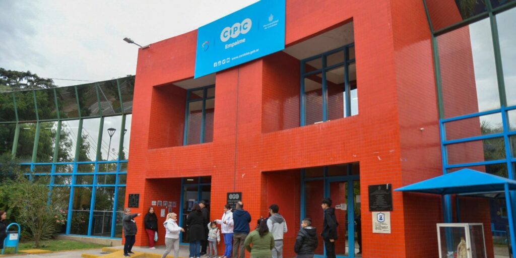 La Defensoría del Pueblo realizará una jornada de atención nocturna en el CPC Colón
