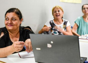 Centro de Encuentro Barrial.