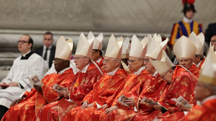 El próximo lunes se conocerá la decisión de los cardenales.