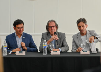 Carlos Galoppo Defensor del Pueblo Adjunto firmó convenios con municipios y comunas. Defensoría del pueblo