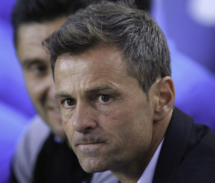 El último equipo que dirigió Diego Cocca fue en el Real Valladolid donde obtuvo una victoria en 8 encuentros.