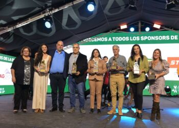 El Festival de Doma y Folklore entregó utilidades a escuelas