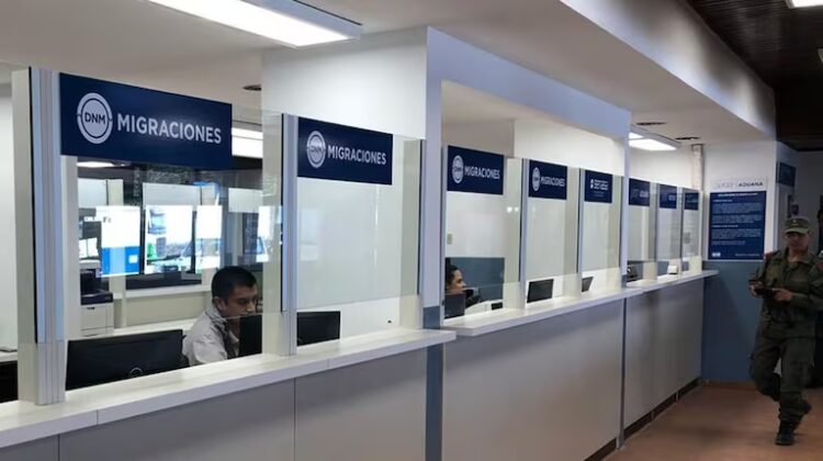 El Gobierno endureció por decreto las condiciones migratorias.