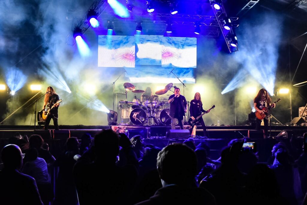 El Metal de Horcas resuena en el Club Paraguay