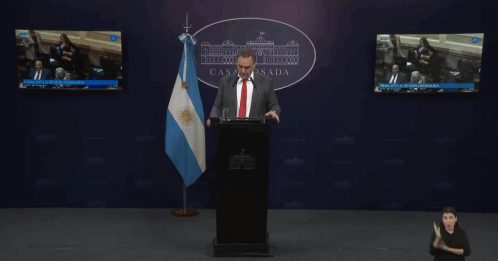 Ficha Limpia: impactante cruce entre Adorni, Lospennato y el PRO tras el fracaso de aprobar el proyecto Ficha Limpia: impactante cruce entre Adorni, Lospennato y el PRO tras el fracaso de aprobar el proyecto