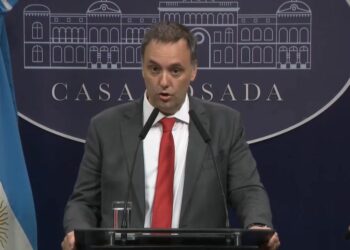 Ficha Limpia: impactante cruce entre Adorni, Lospennato y el PRO tras el fracaso de aprobar el proyecto