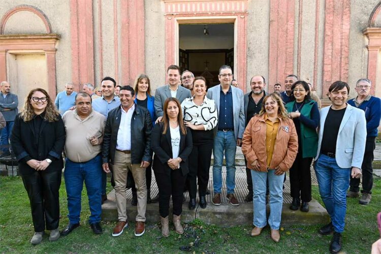 La Provincia licito una obra estratégica para reforzar el servicio eléctrico en 13 localidades del interior