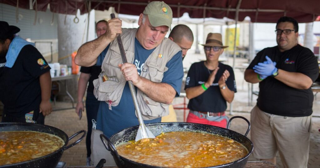 Inundaciones en Buenos Aires: cocinas de emergencia como respuesta humanitaria
