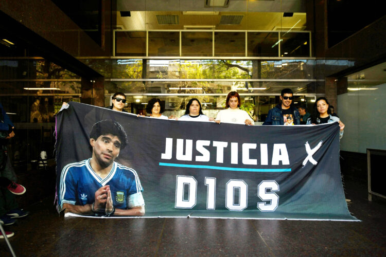 Juicio por la muerte de Diego Armando Maradona.