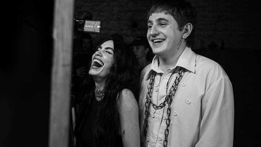 Lali lanza un disco pop para la revolución: “No vayas a atender cuando el demonio llama” Lali lanza un disco pop para la revolución: “No vayas a atender cuando el demonio llama”