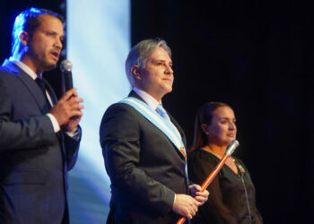 Llaryora en los festejos del 25 de mayo: La Patria necesita menos grietas