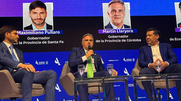 Llaryora en el AmCham