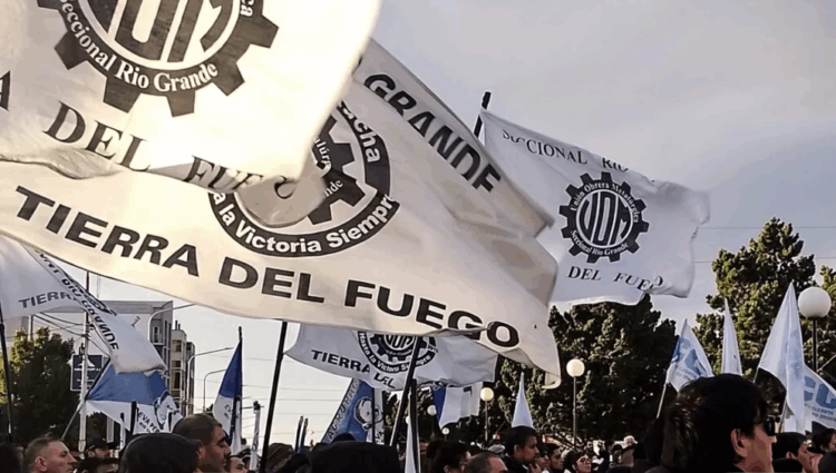 El paro en Tierra del Fuego ganó adhesiones sindicales, sociales y políticas.