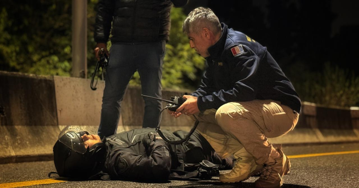 Fuerte operativo por picadas ilegales en Villa Allende: 29 detenidos y un policía herido Fuerte operativo por picadas ilegales en Villa Allende: 29 detenidos y un policía herido