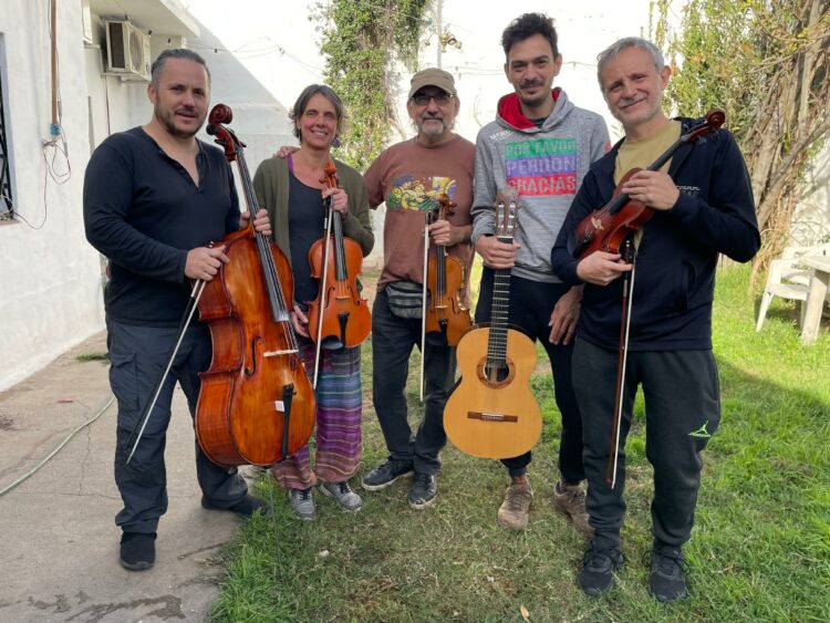 Ramiro González subirá al escenario junto a Magnolia Cuarteto de Cuerdas para interpretar diez canciones basadas en danzas folclóricas argentinas.