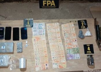 Fuerza Policial Antinarcotráfico. Drogas. Cocaina. Terminal de ómnibus