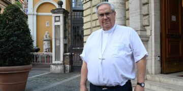 Cardenal Ángel Sixto Rossi.