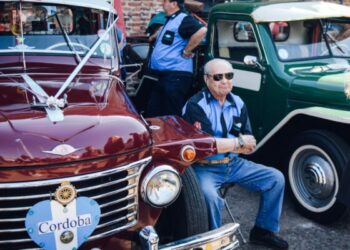 Muestra de Rastrojeros en el Museo de la Industria, con cine al aire libre