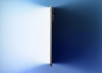 Samsung Galaxy S25 Edge.