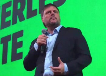 Santoro cerró su campaña y convocó a construir una Buenos Aires justa y plural