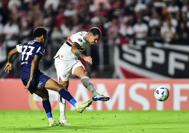El golazo de Luciano para la victoria dejó a Talleres afuera de todo.