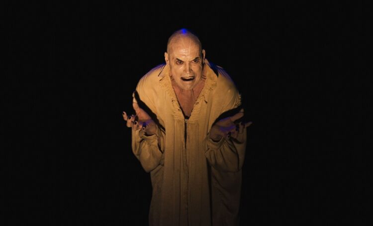 El Teatro Real presenta “Habitación Macbeth”, de Pompeyo Audivert, inspirada en la obra de William Shakespeare.