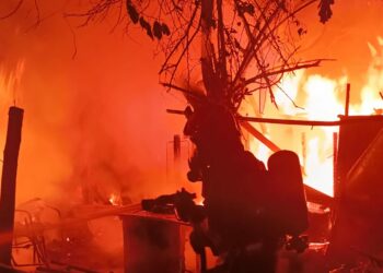 Un incendio consumió por completo una vivienda de Las Tablitas