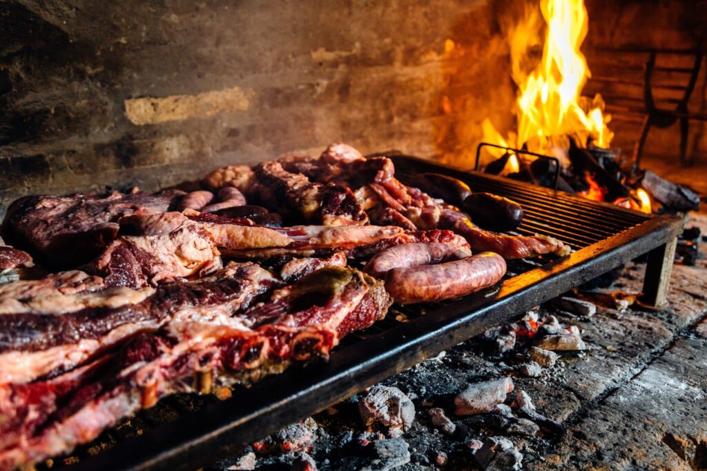 Usuarios de X debaten por qué los asados de los jóvenes solo incluyen carne
