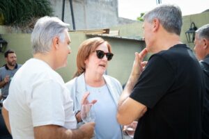 Llaryora y Vigo respaldaron a Passerini tras los recortes dispuestos en la Municipalidad