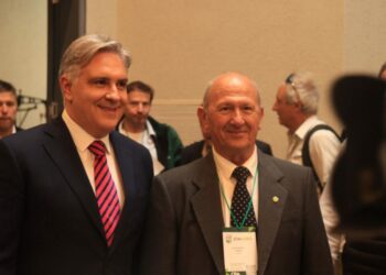 Llaryora pidió nuevamente la eliminación de retenciones para el campo