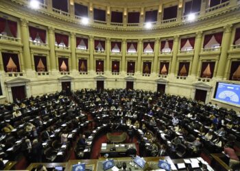 Se impulsa una ley para reforzar el financiamiento de las universidades públicas