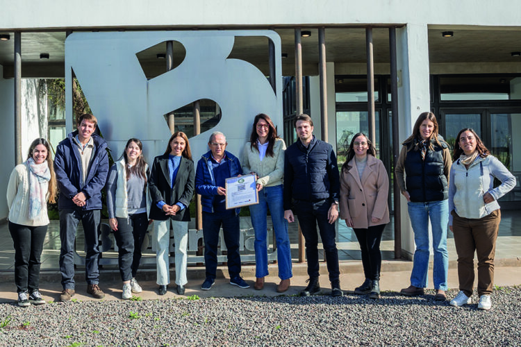 La Provincia entregó el Certificado Ambiental a Biofarma S.A.