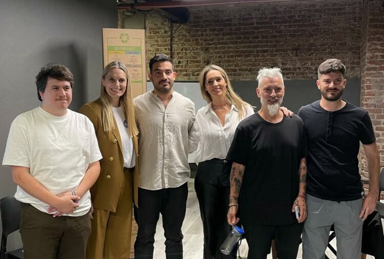 José Palazzo (a la derecha) fue uno de los participantes destacados del encuentro desarrollado días atrás.