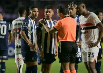 Miguel Navarro denunció un acto de racismo en el Morumbí