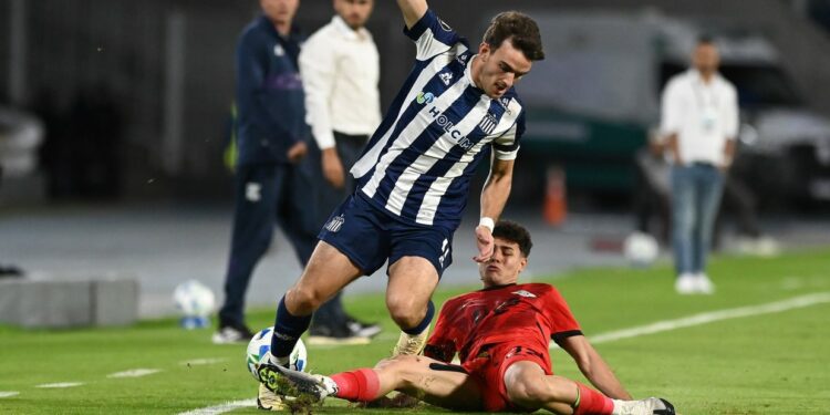 Talleres sumó su primer punto, pero con gusto a poco